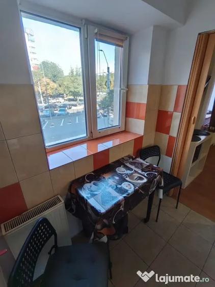 Garsonieră decomandată în Brâncoveanu