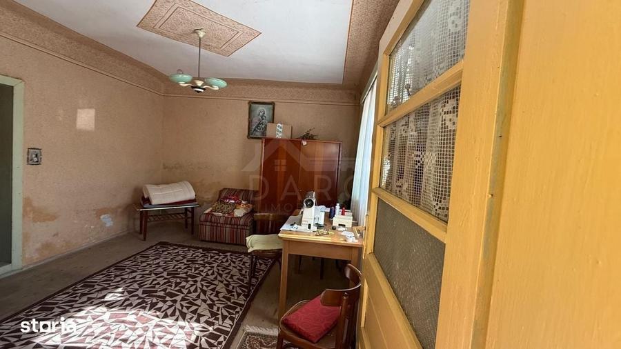 Casă cu 3 camere în Central