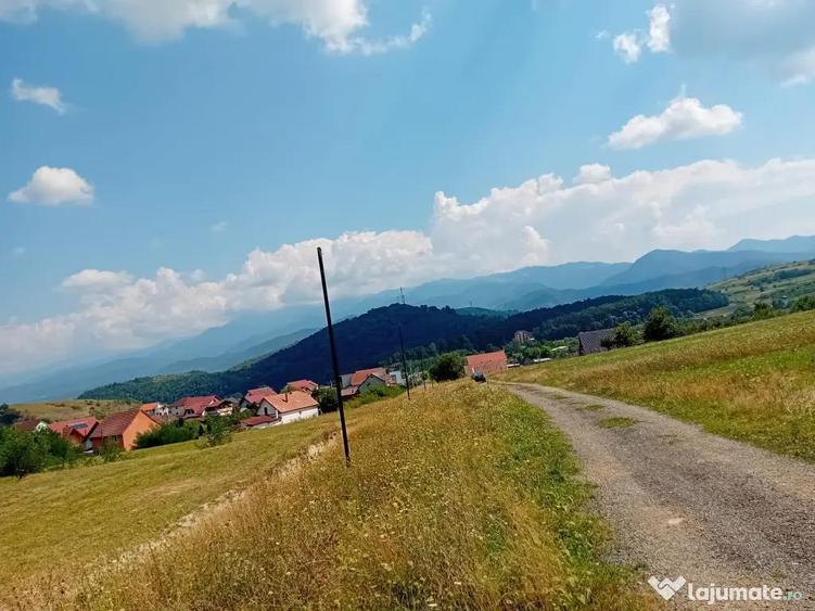 Teren de 500 mp, în Sud