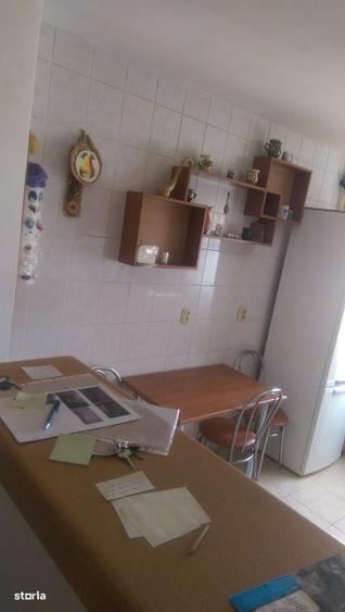 Apartament cu 3 camere în Rahova