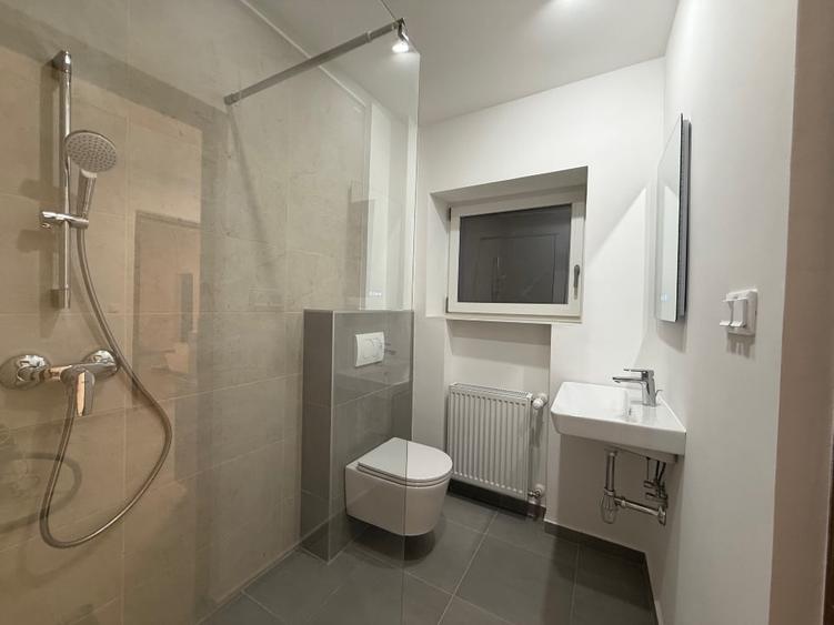 Ofer spre închiriere  apartament Universitate-Piața Rosetti - 5