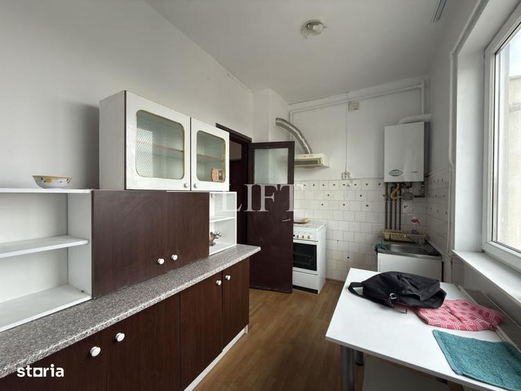 Apartament cu 2 camere decomandat în Tractorul