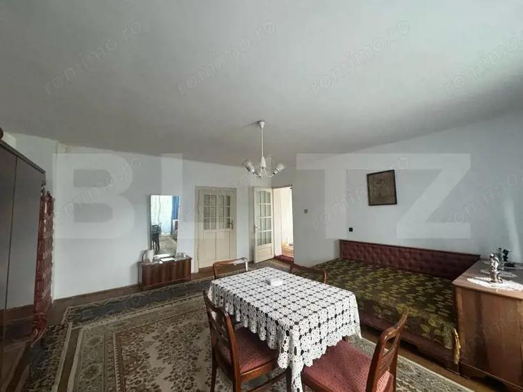 Casă cu 3 camere cu Teren 3340 Mp în Central