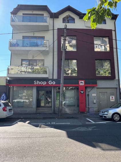 Apartament cu 3 camere decomandat, mobilat în Rahova