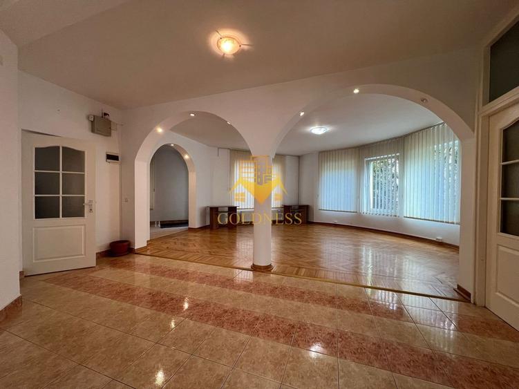 Casă individuală cu 2 camere cu Canalizare în Gheorgheni