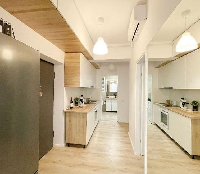 Apartament cu 3 camere semidecomandat, mobilat în Grozăvești