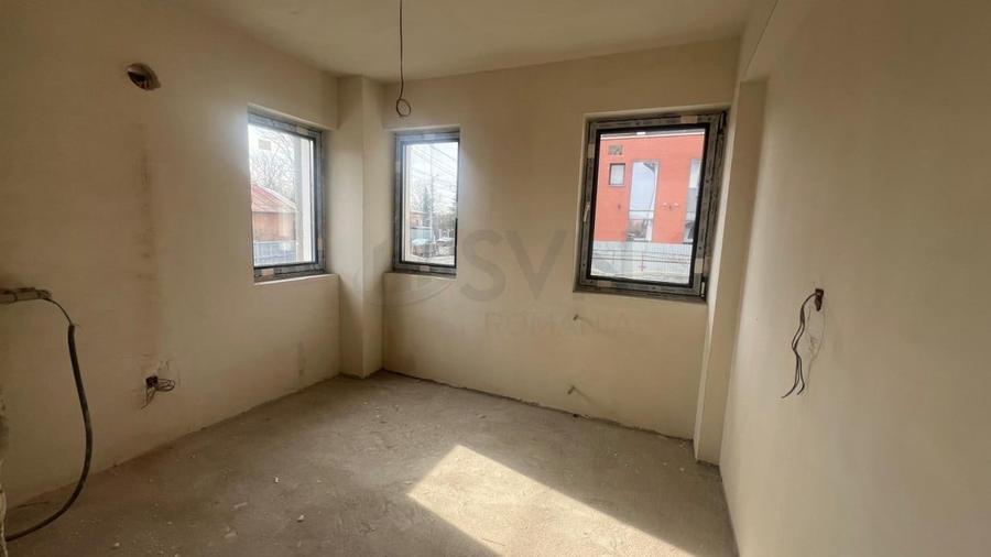 Apartament cu 3 camere decomandat în Bd. Laminorului