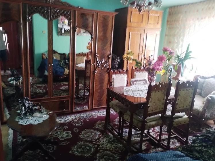 Casă cu 5 camere cu Teren 1300 Mp în Bucovăț