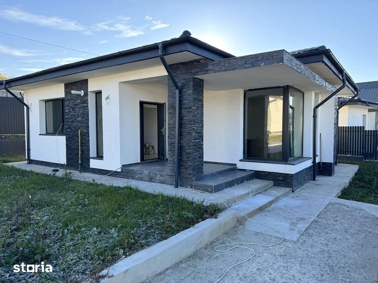 Casă cu 3 camere cu Teren 350 Mp în Bucium