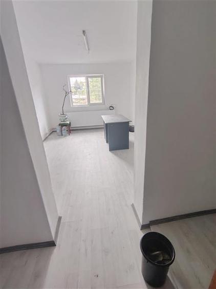 Spațiu comercial, de 12 mp, în Central