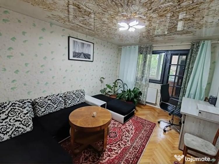 Apartament cu 2 camere decomandat în Faleză