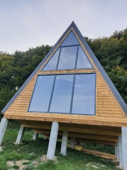 Teren Construcții intravilan de 5129 mp, în Bradu