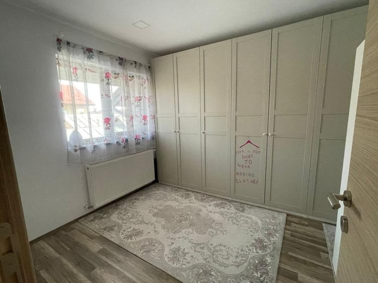 Casă cu 4 camere cu Teren 50 Mp în Central