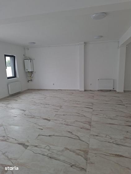 Spațiu comercial, de 65 mp, în Central