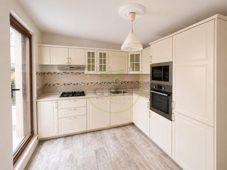 Apartament cu 3 camere semidecomandat, mobilat în Aviației