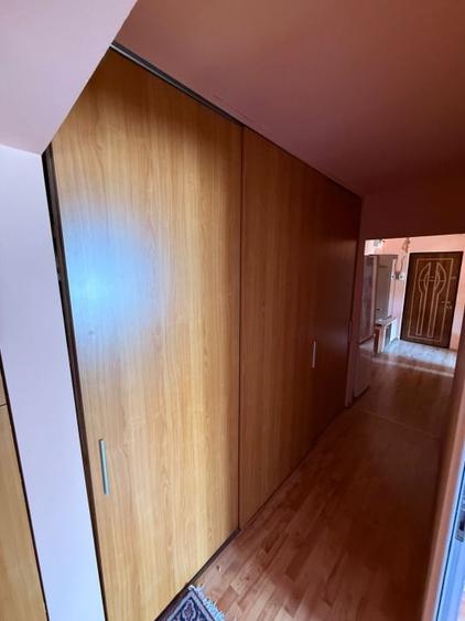Apartament cu 3 camere decomandat, mobilat în Bogdan Vodă