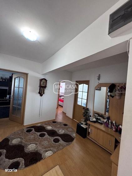 Apartament cu 3 camere decomandat în Central
