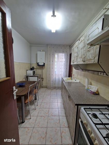Apartament cu 3 camere în Tudor Vladimirescu