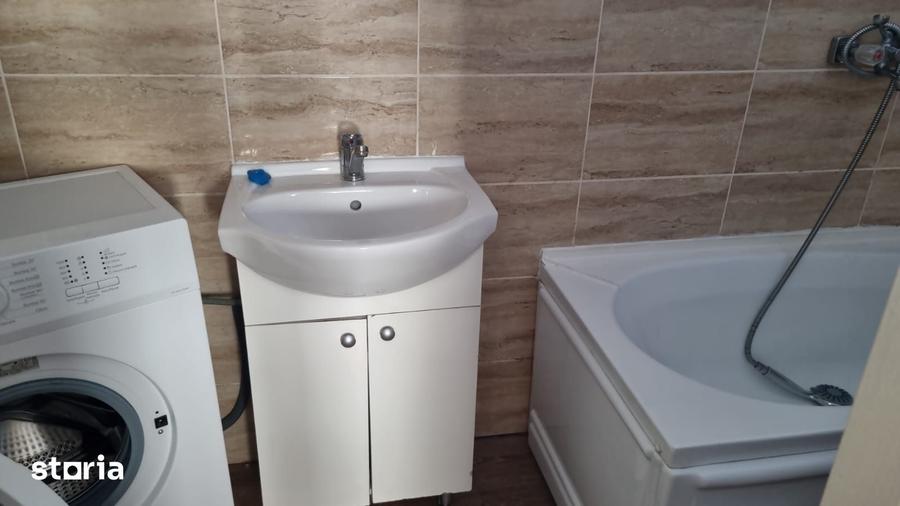 Apartament cu 2 camere semidecomandat în Centrul Istoric