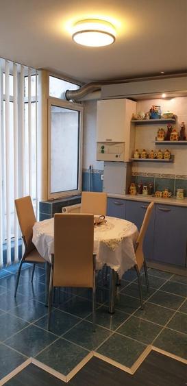 Apartament cu 4 camere în Central