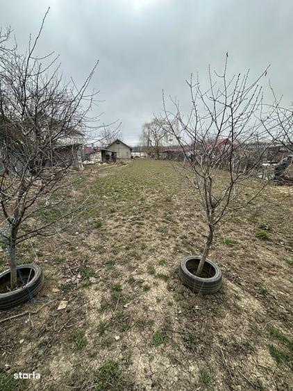 Teren de 1000 mp, în Grădiștea