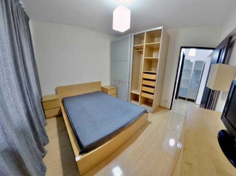 Apartament de inchiriat/ PROPRIETAR /3 camere /et.9 din 10/decomandat - 2