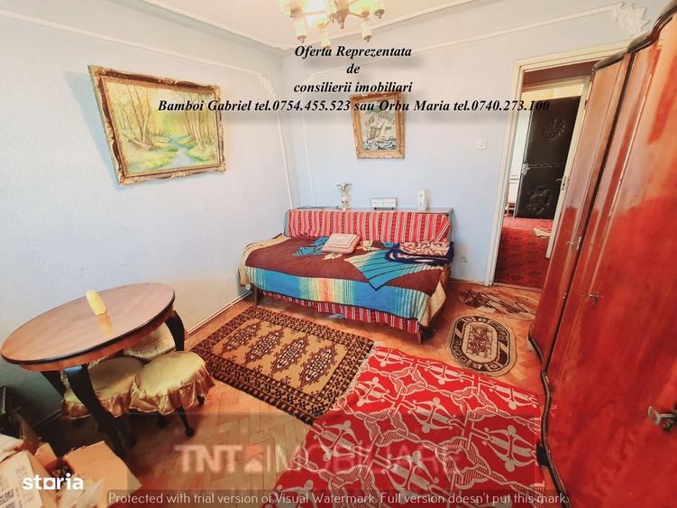 Apartament cu 2 camere decomandat în Podu Roș