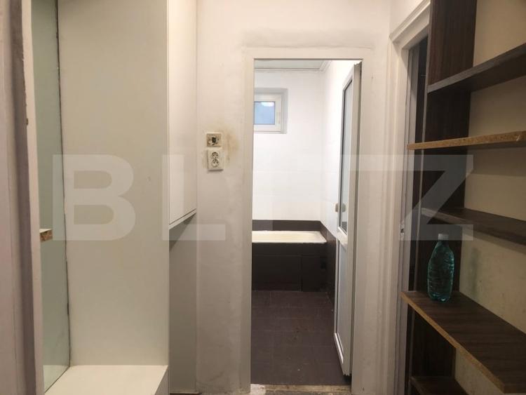 Apartament cu 2 camere semidecomandat, mobilat în Solidarității