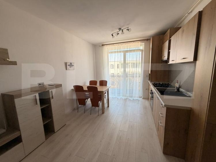 Apartament cu 3 camere decomandat, mobilat în Dumbrăvița