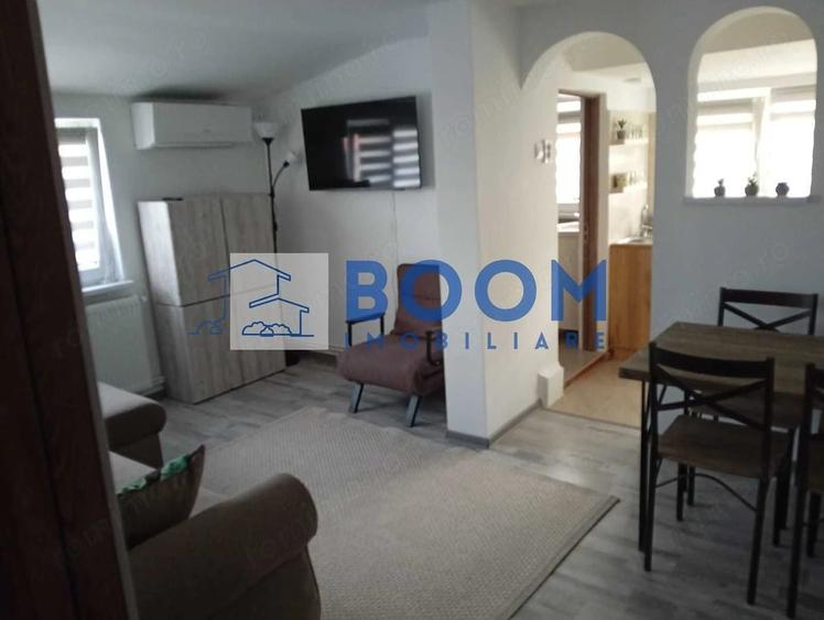 Apartament cu 2 camere semidecomandat în Căzănești (Râmnicu Vâlcea)