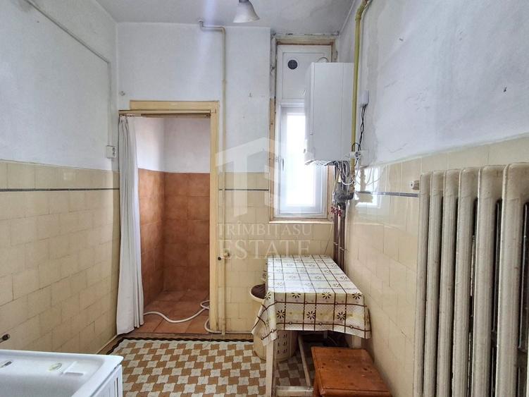 Apartament cu 2 camere semidecomandat în Eminescu
