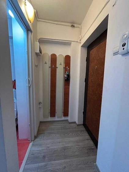 Proprietar inchiriez apartament cu o camera,central,Zona Nespalata, mobilat si utilat - 4