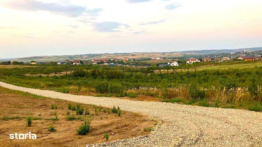 Teren de 600 mp, în Oncea