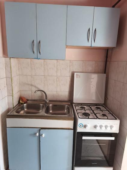 Apartament cu 2 camere semidecomandat în Buziașului
