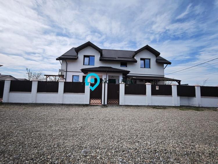 Duplex cu 4 camere cu Canalizare în Nord