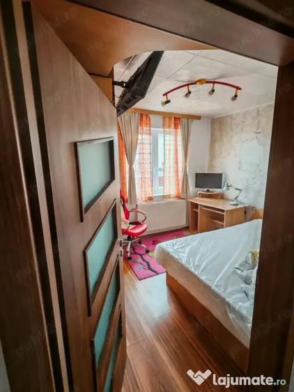 Apartament cu 3 camere decomandat în Tomis Mall