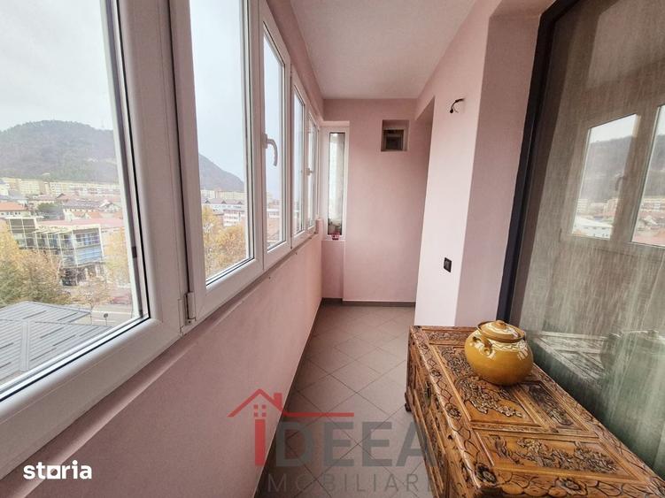 Apartament cu 3 camere decomandat în Ultracentral