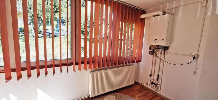 Racadau, la poalele Tampei, apartament 3 camere mobilat/utilat 600Euro - 12