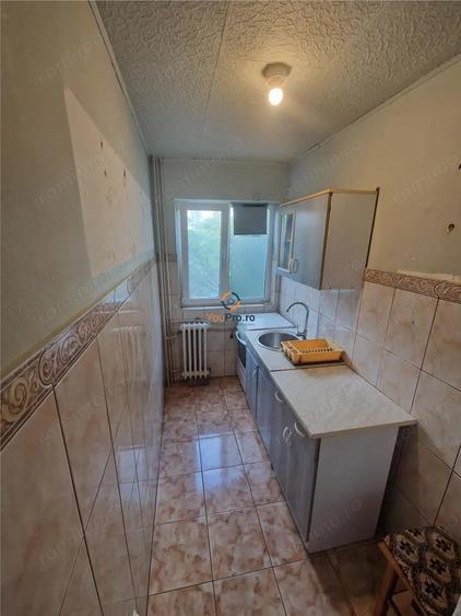 Apartament cu 2 camere semidecomandat în Dacia