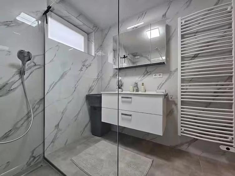 Apartament cu 2 camere semidecomandat în Torontalului