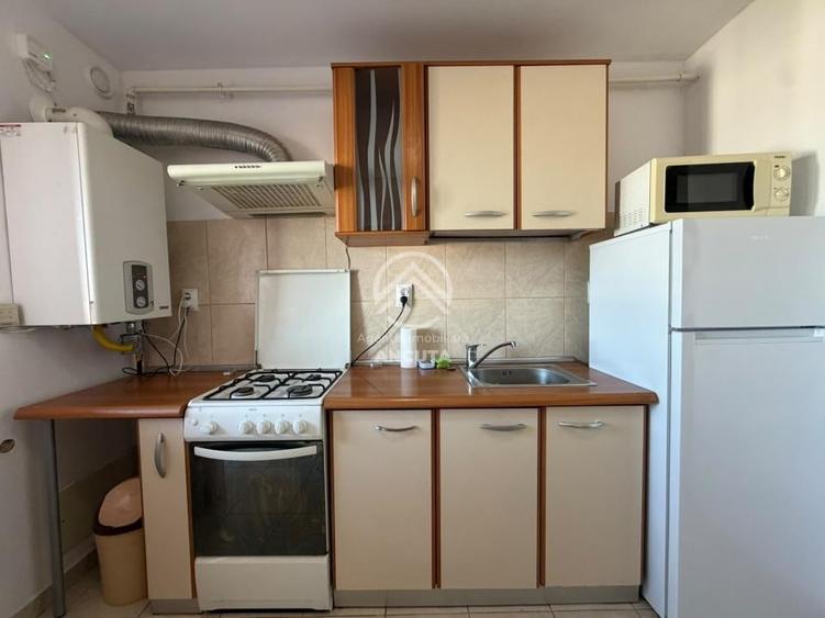 Apartament cu 2 camere decomandat în Calea Turzii
