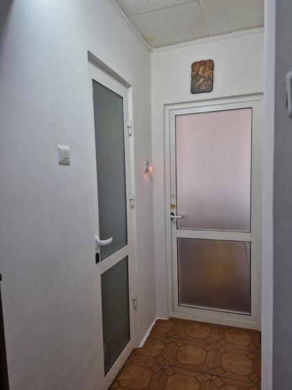 Apartament cu 2 camere nedecomandat în Central