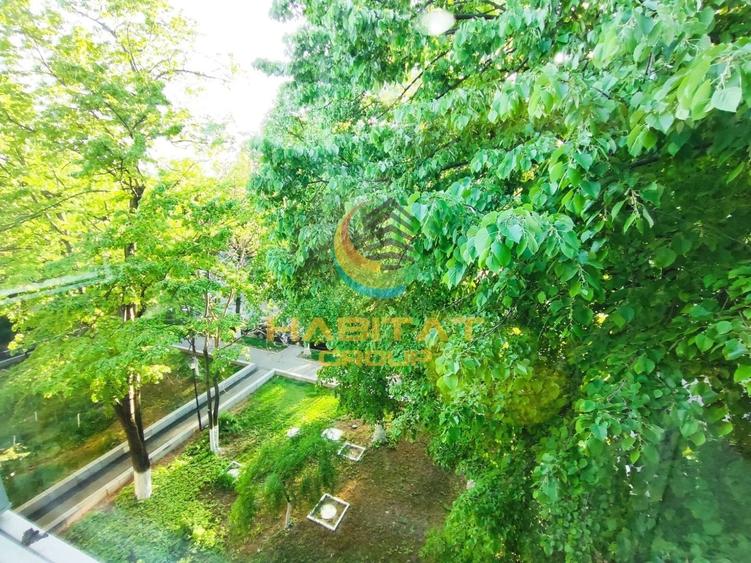 Apartament cu 4 camere semidecomandat, mobilat în Brâncoveanu