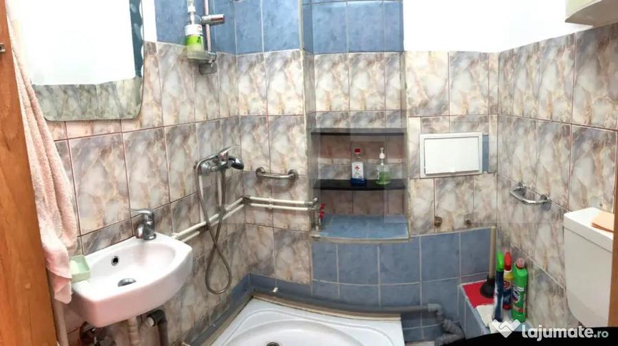 Garsonieră semidecomandată, mobilată în Rogerius