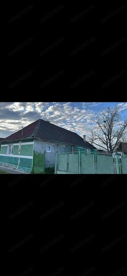 Casă cu Teren 1209 Mp în Tomnatic