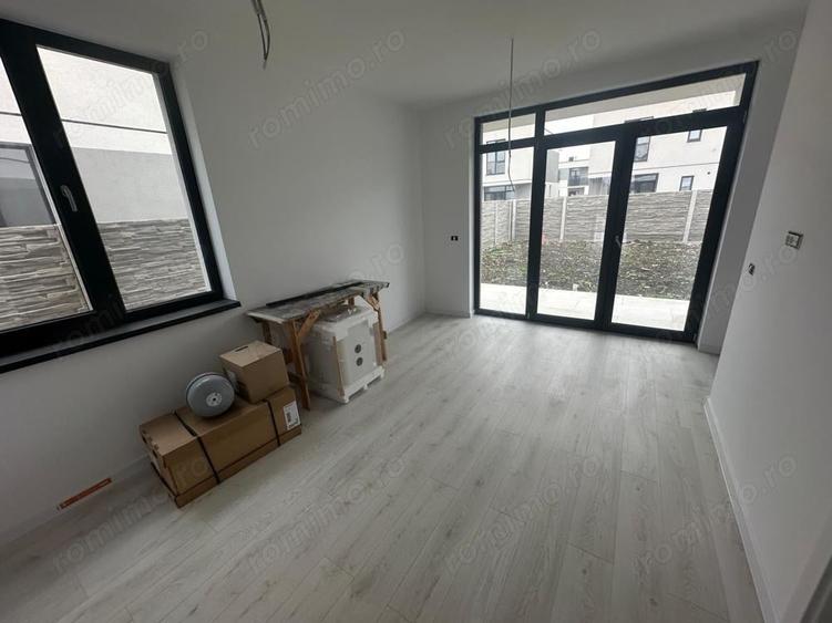 Casă cu 5 camere cu Teren 220 Mp în Mehala