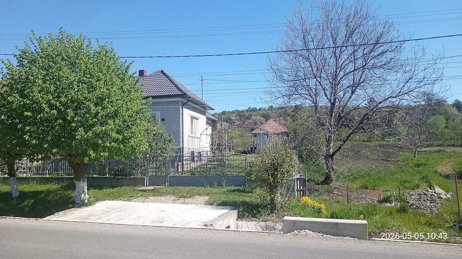 Casă cu 5 camere cu Teren 2200 Mp în Șieu