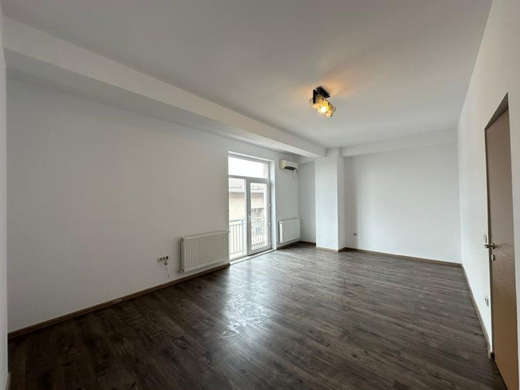 Apartament cu 2 camere decomandat în Primo