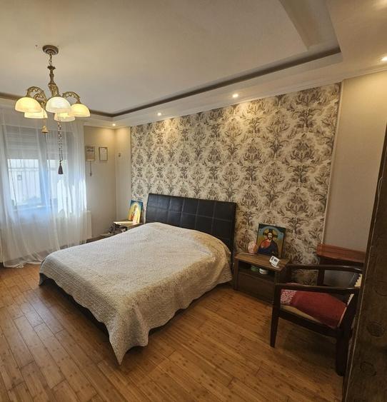 Casă cu 4 camere în Dragomirești-Vale