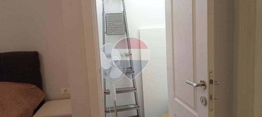Apartament cu 3 camere decomandat, mobilat în Ultracentral